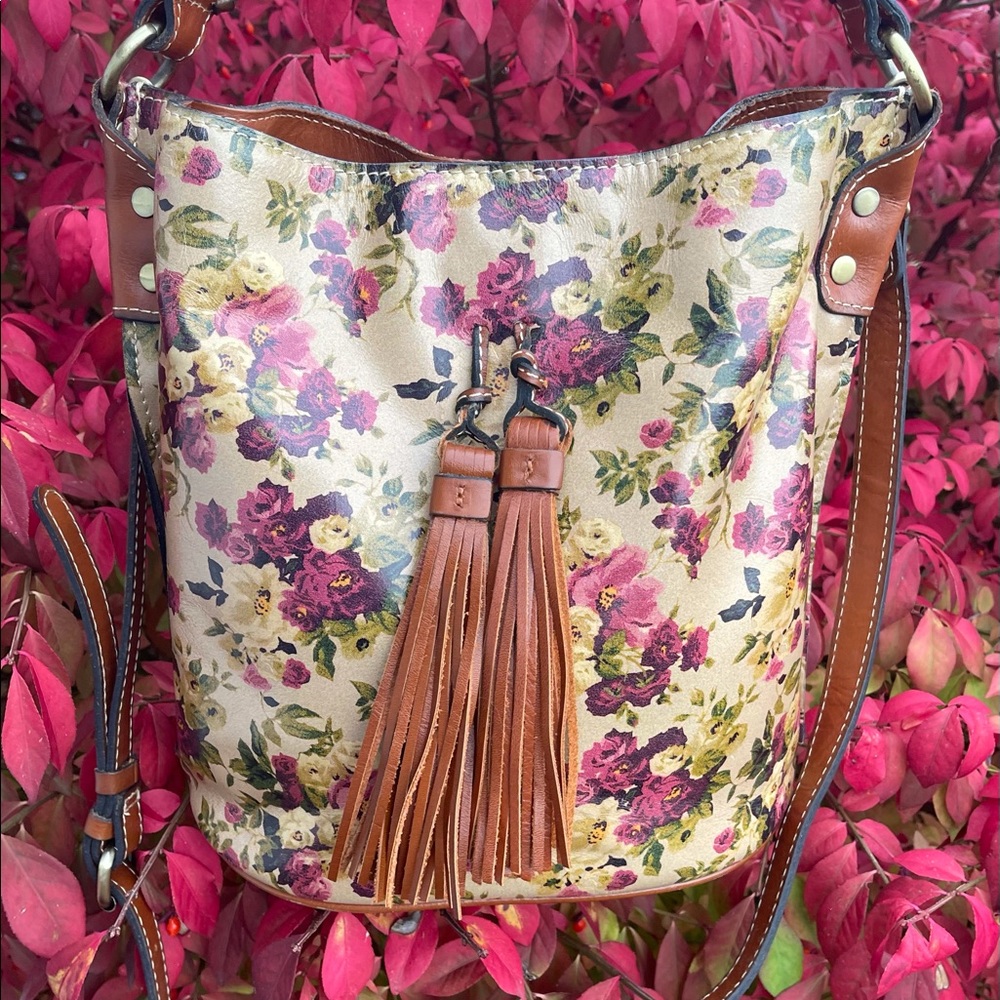 SOLD 🌺Patricia Nash antique Rose Torresina bucket/bag